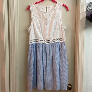 Lilly Pulitzer lace/blue seersucker sz12 dress